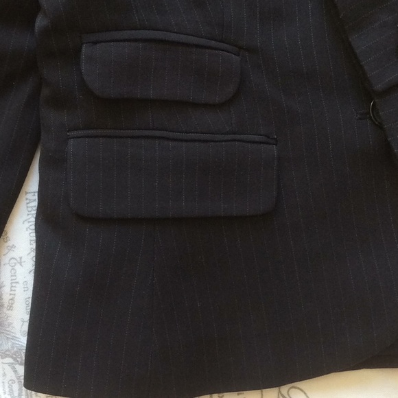 Banana Republic Petite Short Pinstripe Blazer Size 4 - Picture 5 of 8
